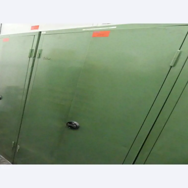 Maschinelle Einrichtung sowie Zubehör einer ehemaligen Tiefdruckerei-1