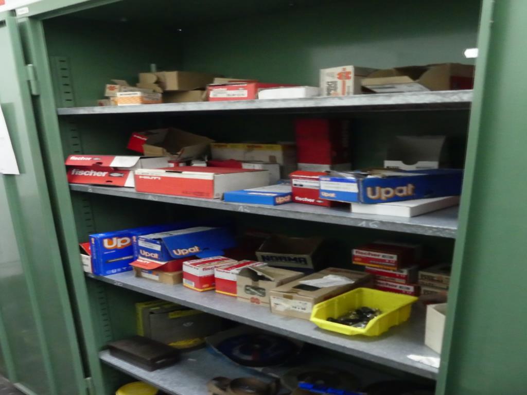 Maschinelle Einrichtung sowie Zubehör einer ehemaligen Tiefdruckerei-3