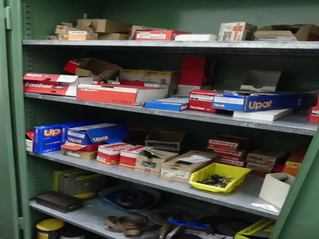 Maschinelle Einrichtung sowie Zubehör einer ehemaligen Tiefdruckerei-4