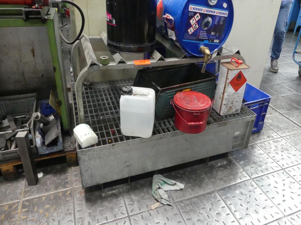 Maschinelle Einrichtung sowie Zubehör einer ehemaligen Tiefdruckerei-1