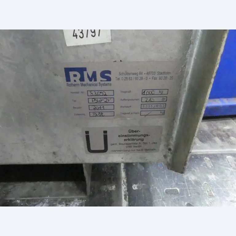 Maschinelle Einrichtung sowie Zubehör einer ehemaligen Tiefdruckerei-2