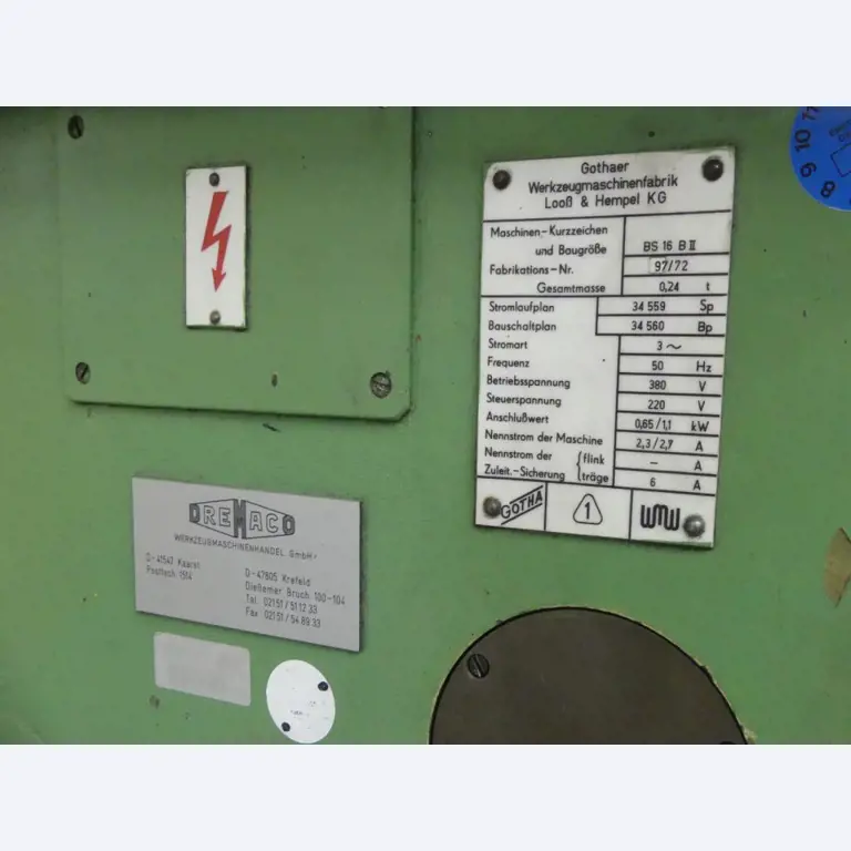 Maquinaria y accesorios de una antigua imprenta de huecograbado-2