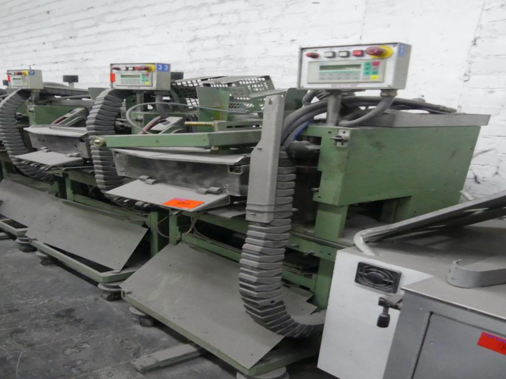 Maquinaria y accesorios de una antigua imprenta de huecograbado-2