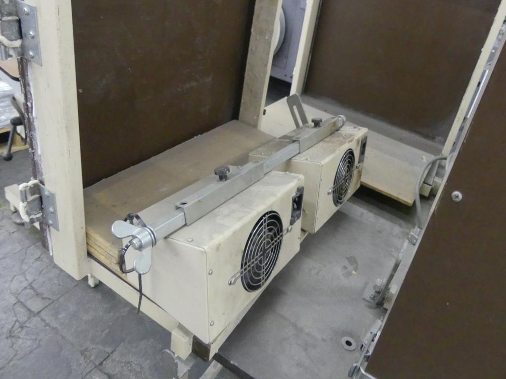 Maquinaria y accesorios de una antigua imprenta de huecograbado-2