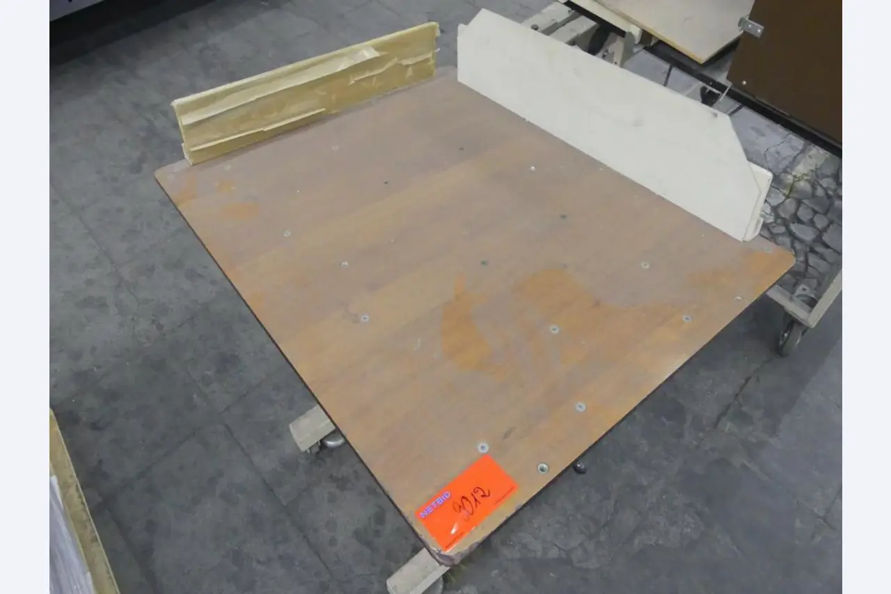 Stroje a příslušenství z bývalé hlubotiskové tiskárny-2