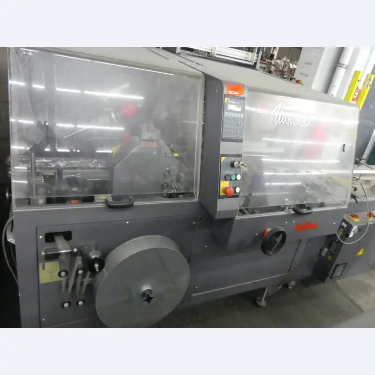 Equipement mécanique et accessoires d'une ancienne imprimerie en héliogravure-2