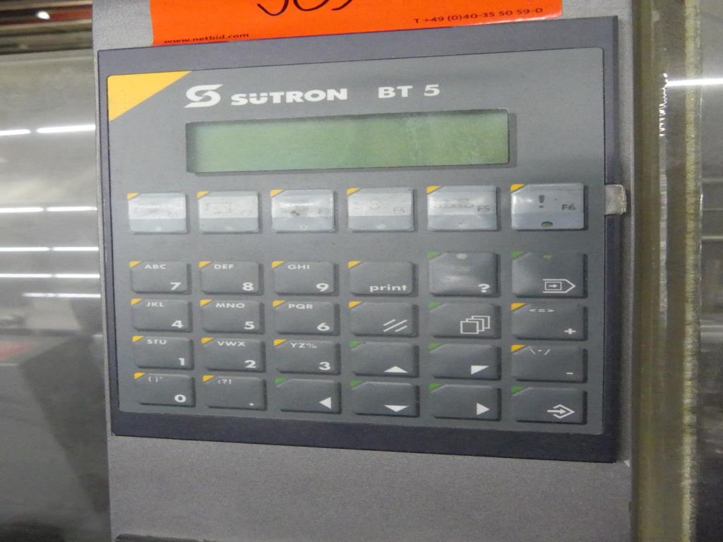 Maquinaria y accesorios de una antigua imprenta de huecograbado-6