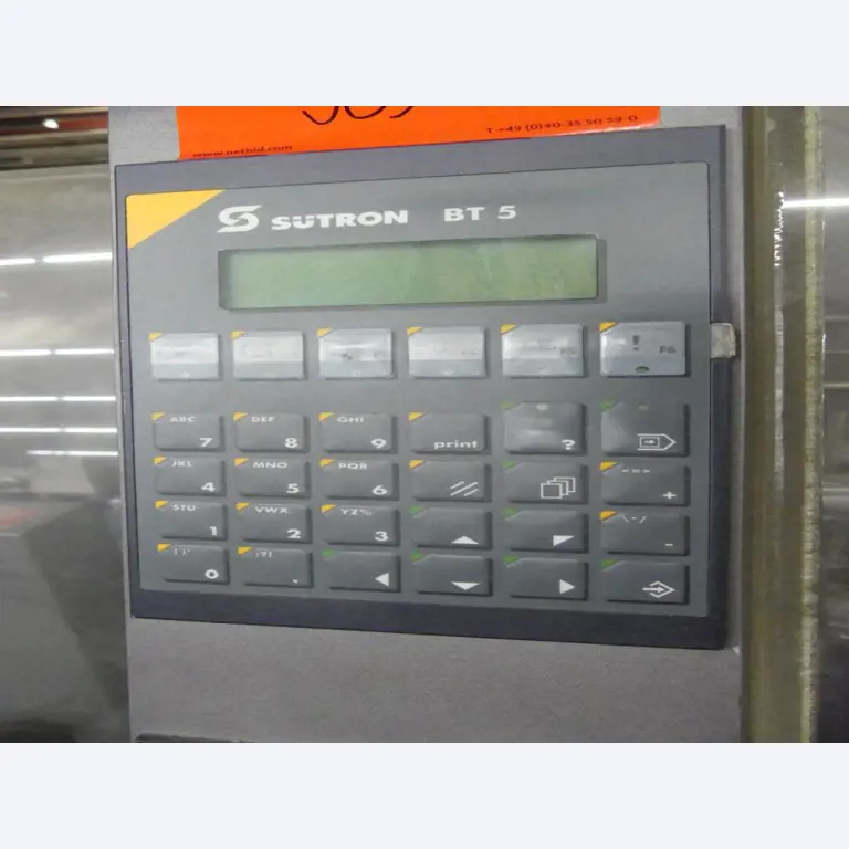 Equipement mécanique et accessoires d'une ancienne imprimerie en héliogravure-6