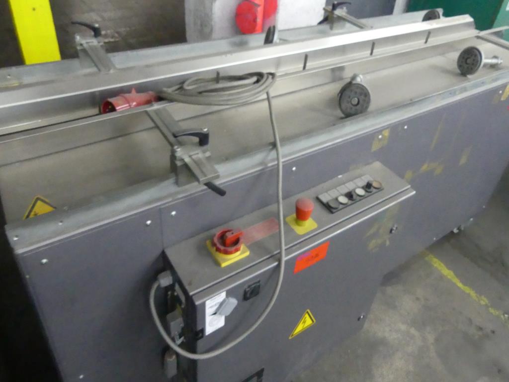 Maquinaria y accesorios de una antigua imprenta de huecograbado-7