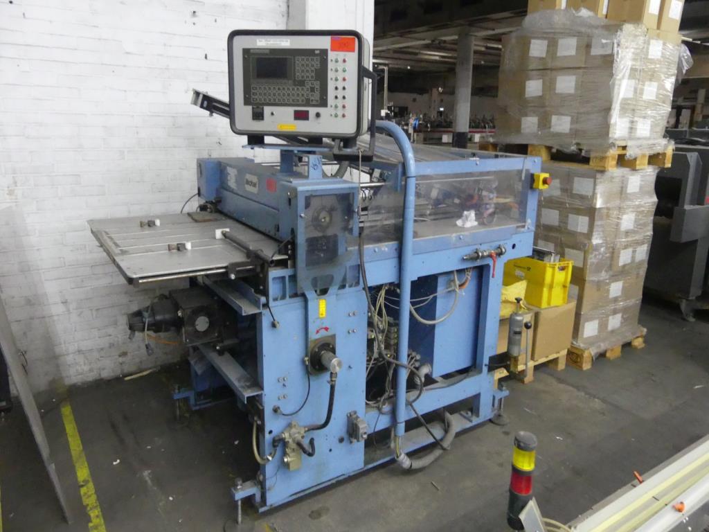 Equipement mécanique et accessoires d'une ancienne imprimerie en héliogravure-1