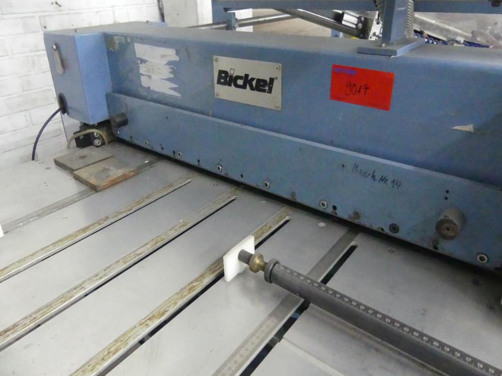 Equipement mécanique et accessoires d'une ancienne imprimerie en héliogravure-3