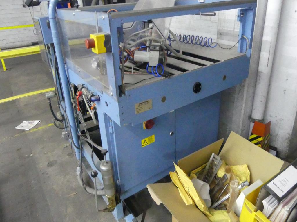 Equipement mécanique et accessoires d'une ancienne imprimerie en héliogravure-4