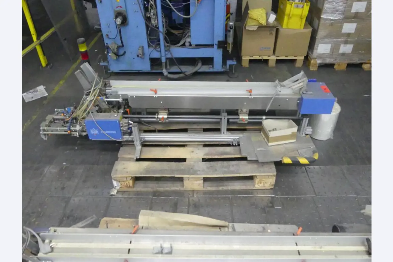 Maschinelle Einrichtung sowie Zubehör einer ehemaligen Tiefdruckerei-5