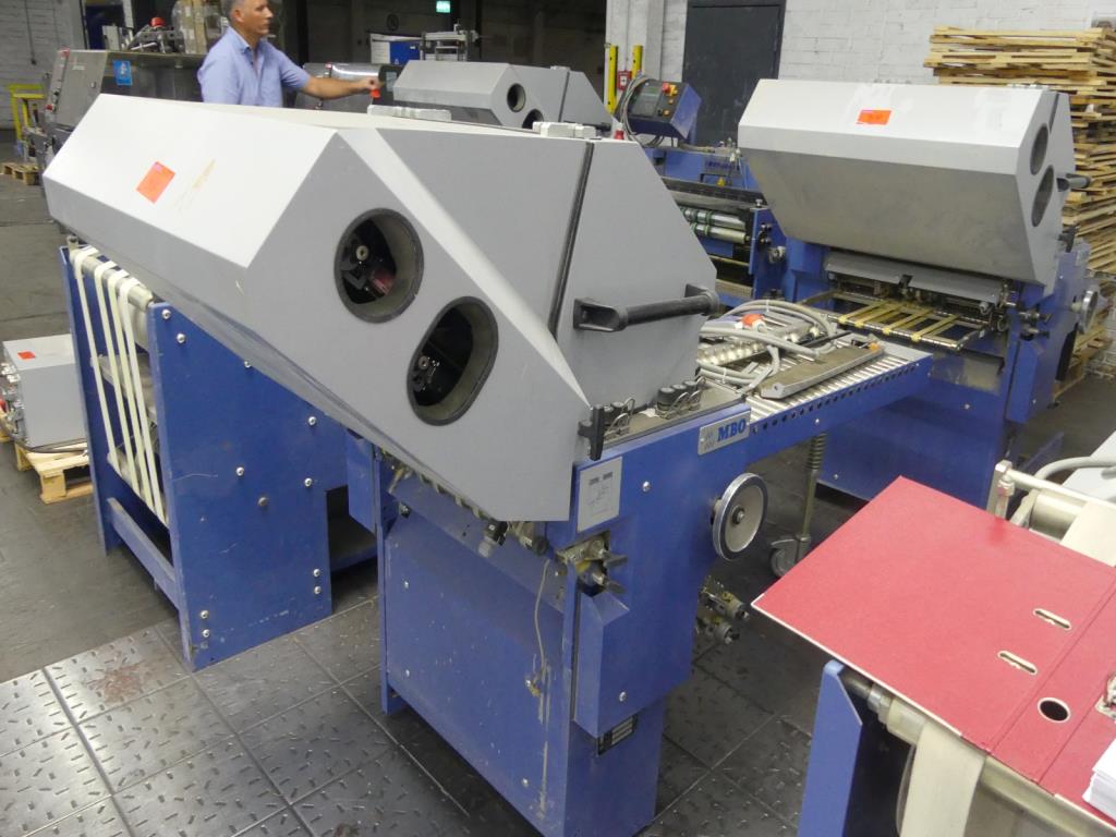 Maquinaria y accesorios de una antigua imprenta de huecograbado-7