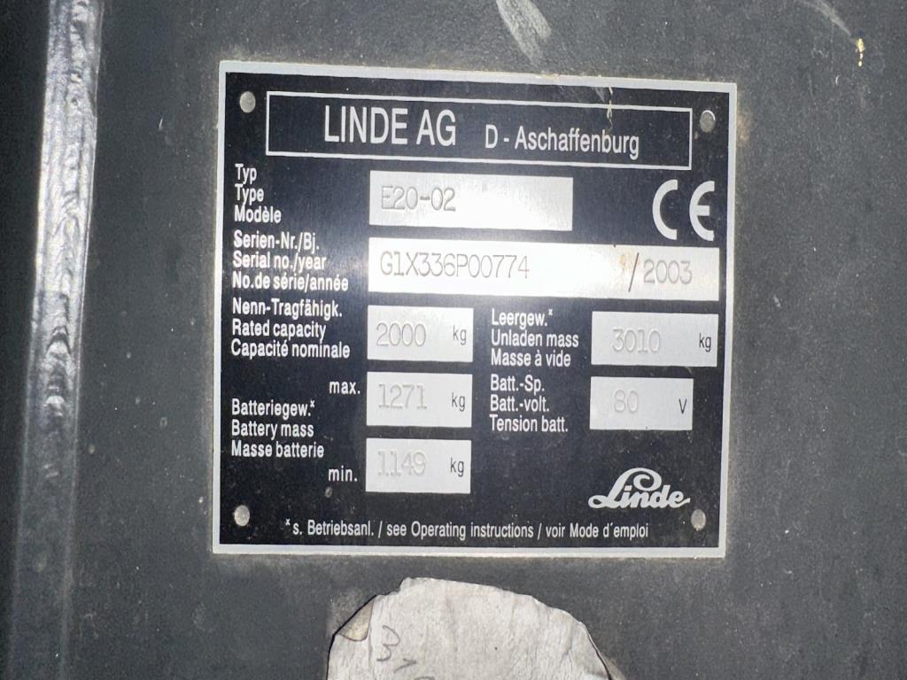 Maquinaria y accesorios de una antigua imprenta de huecograbado-14