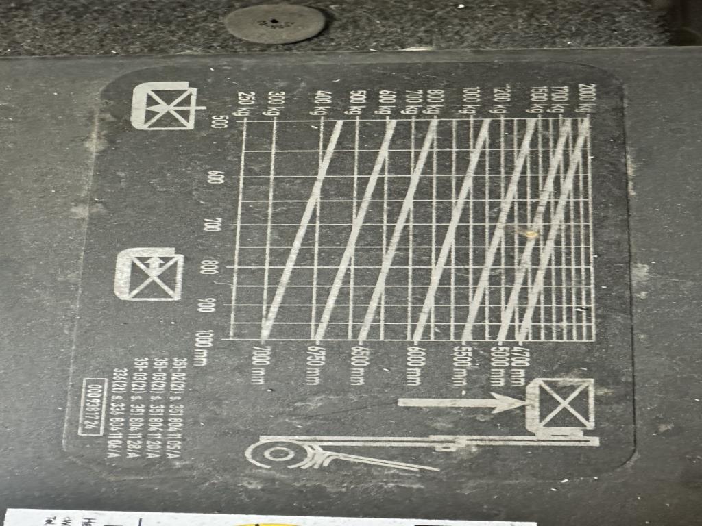 Maquinaria y accesorios de una antigua imprenta de huecograbado-6