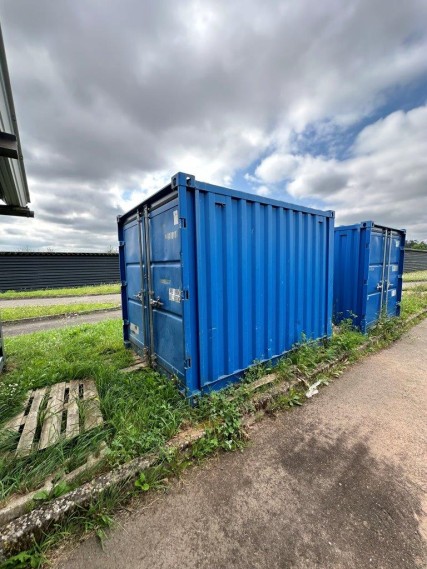 Fixed and current assets from the gardening and landscaping segment-14