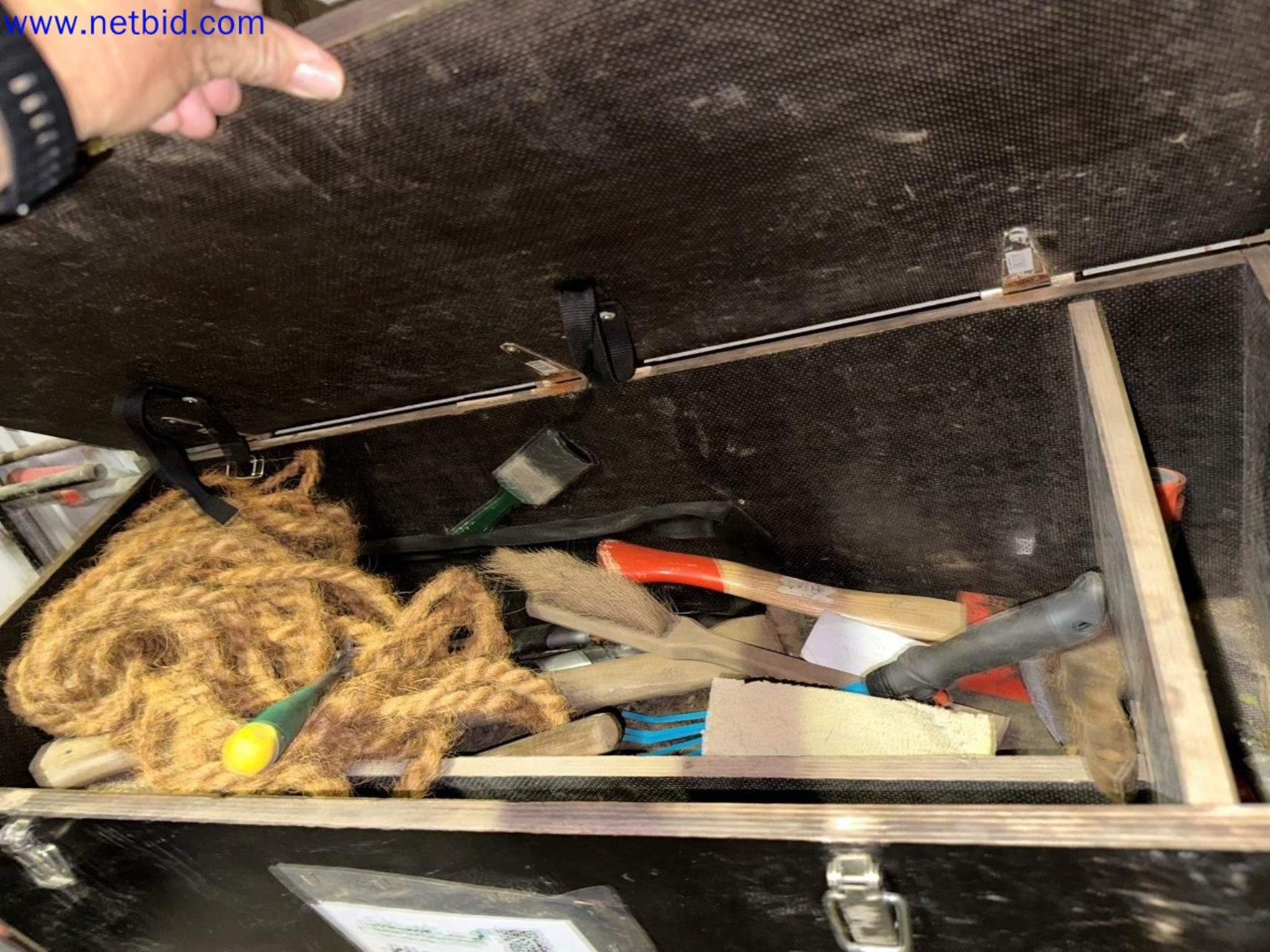 Fixed and current assets from the gardening and landscaping segment-4