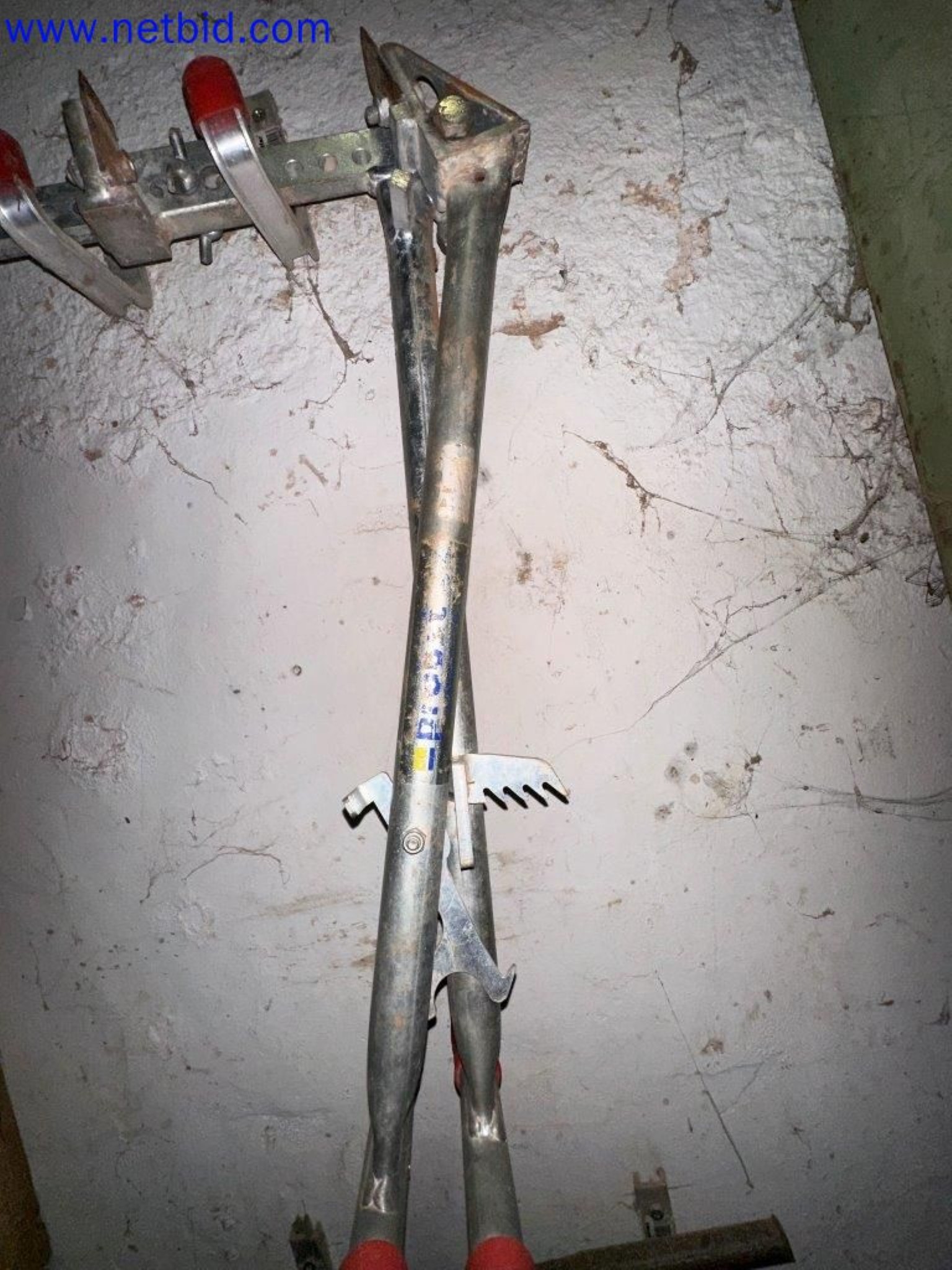 Fixed and current assets from the gardening and landscaping segment-2