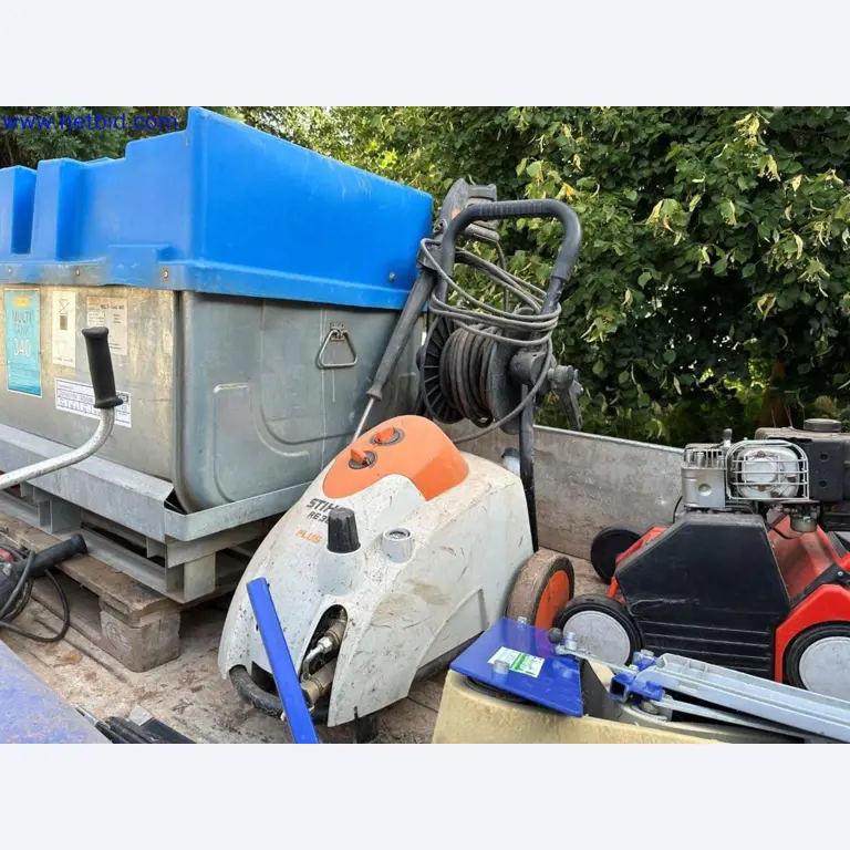 Fixed and current assets from the gardening and landscaping segment-2