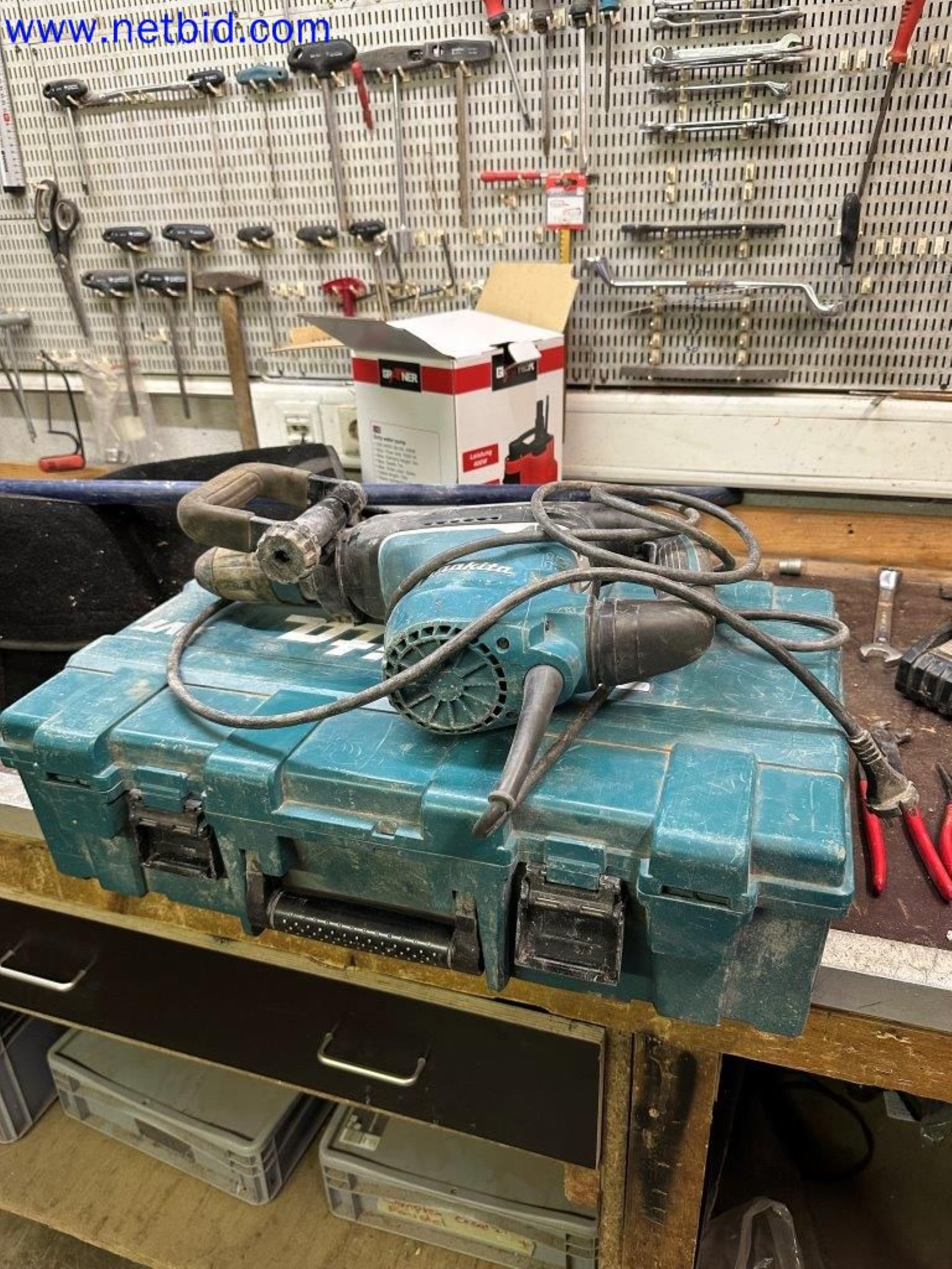 Fixed and current assets from the gardening and landscaping segment-2