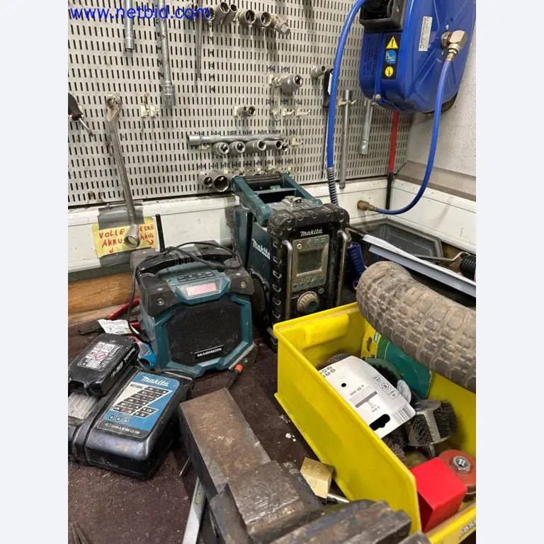 Fixed and current assets from the gardening and landscaping segment-4