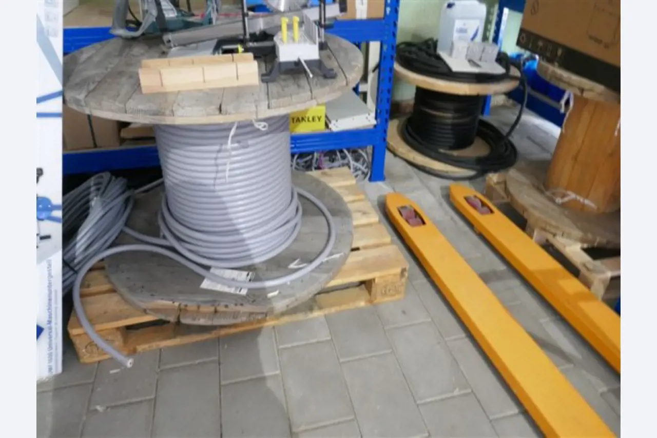 Photovoltaic construction, assembly tools, construction machinery-8