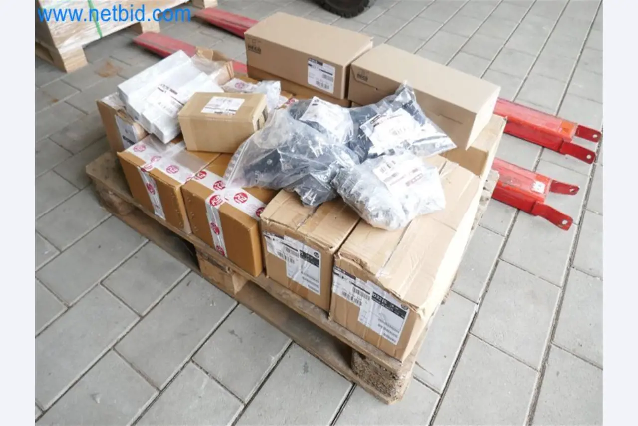 Konstrukcje fotowoltaiczne, narzędzia montażowe, maszyny budowlane-1