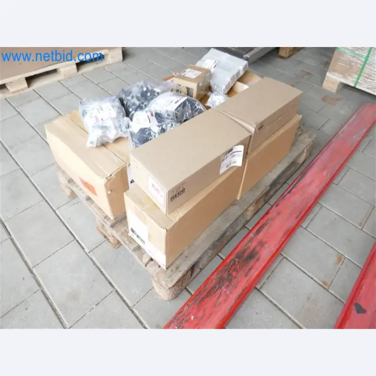 Konstrukcje fotowoltaiczne, narzędzia montażowe, maszyny budowlane-2