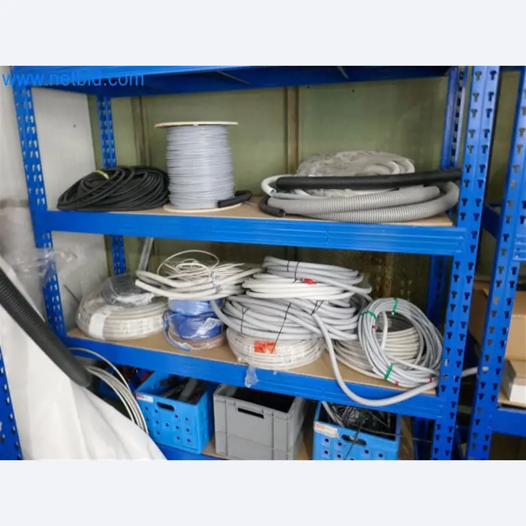 Konstrukcje fotowoltaiczne, narzędzia montażowe, maszyny budowlane-1