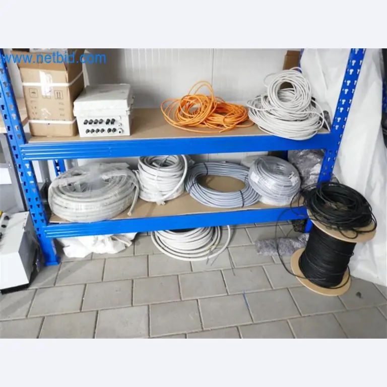 Konstrukcje fotowoltaiczne, narzędzia montażowe, maszyny budowlane-2