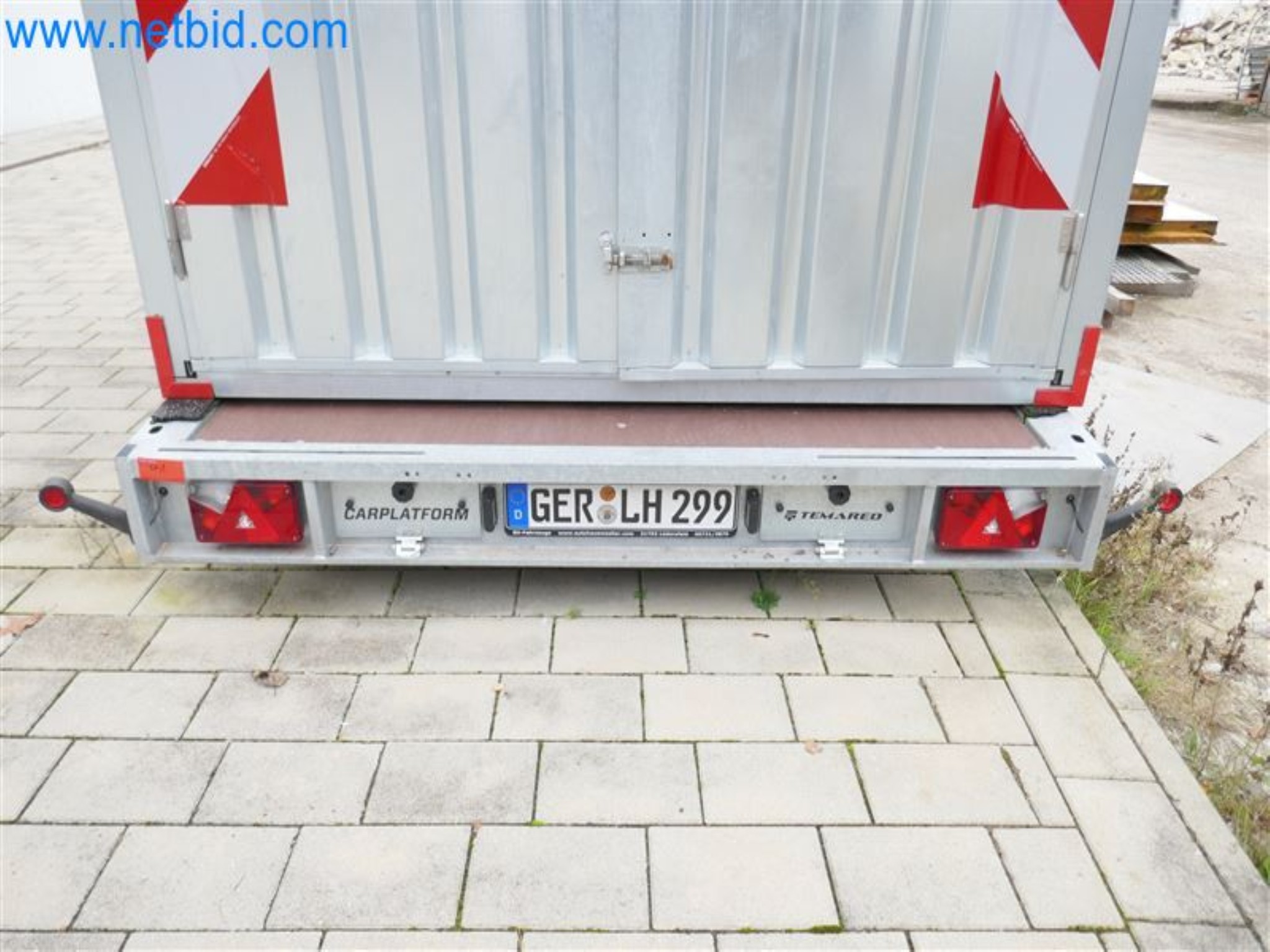 Konstrukcje fotowoltaiczne, narzędzia montażowe, maszyny budowlane-9