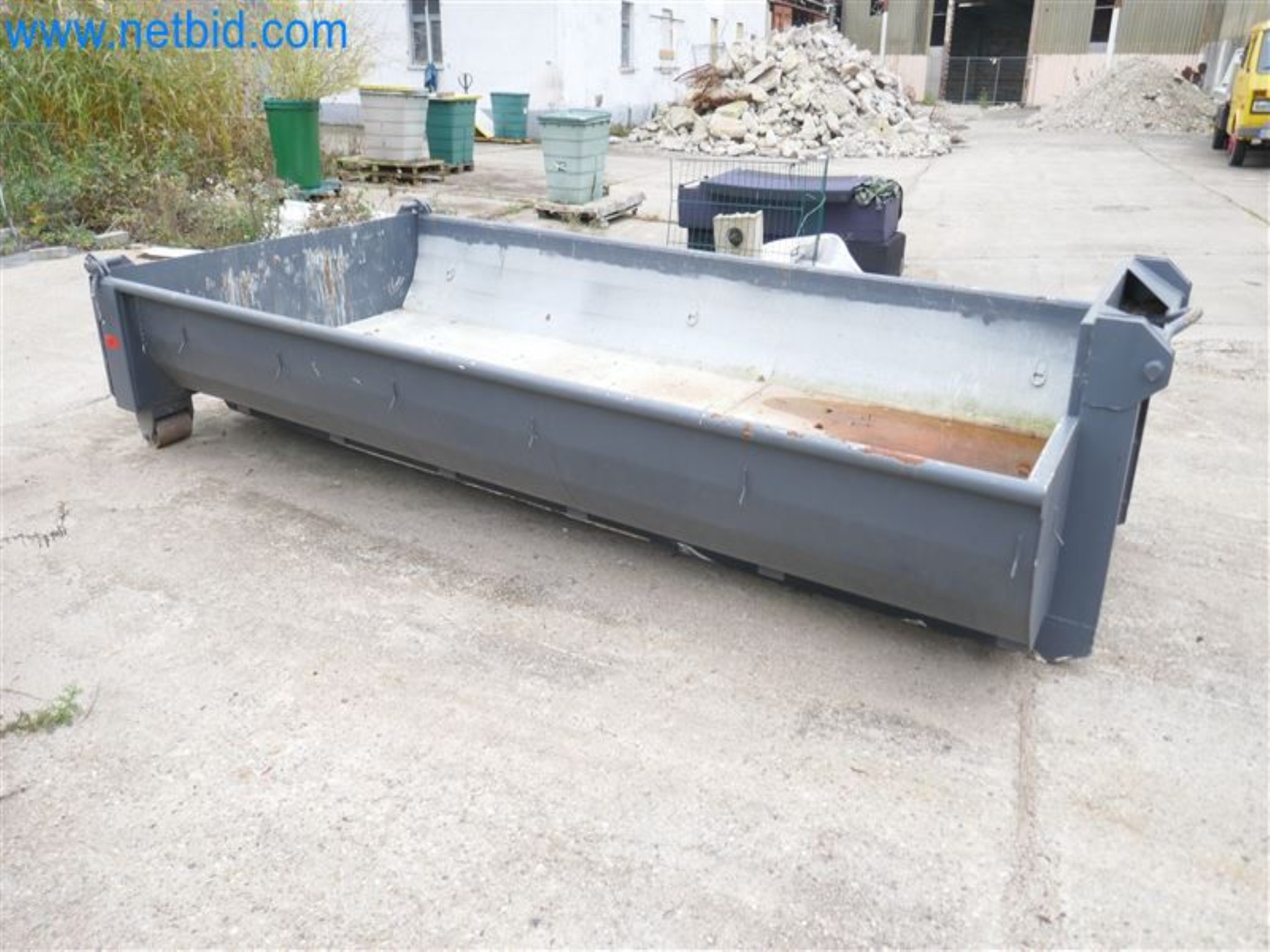 Konstrukcje fotowoltaiczne, narzędzia montażowe, maszyny budowlane-1