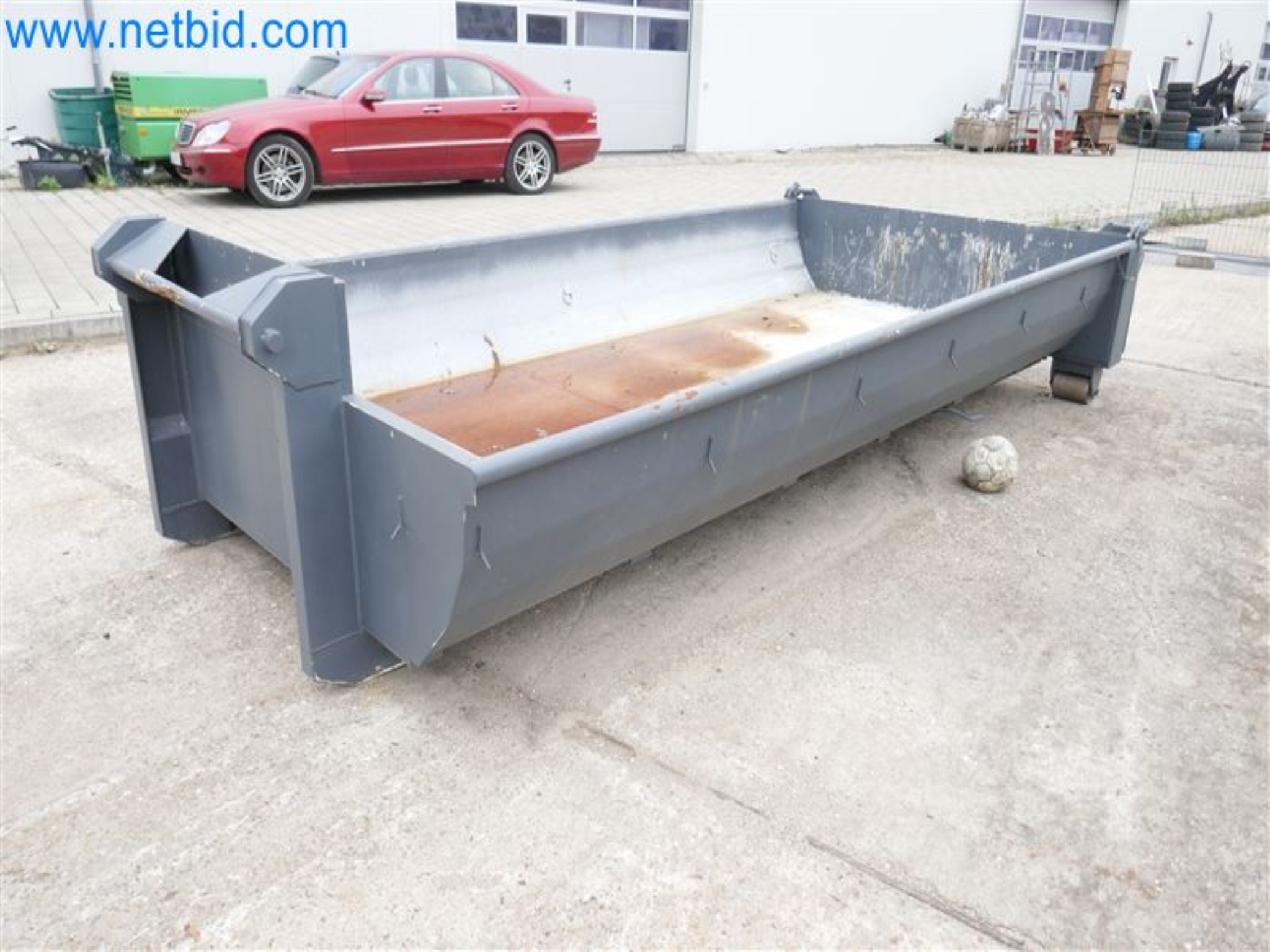 Konstrukcje fotowoltaiczne, narzędzia montażowe, maszyny budowlane-2