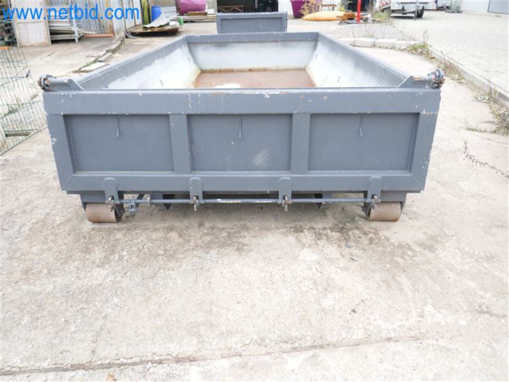 Konstrukcje fotowoltaiczne, narzędzia montażowe, maszyny budowlane-4