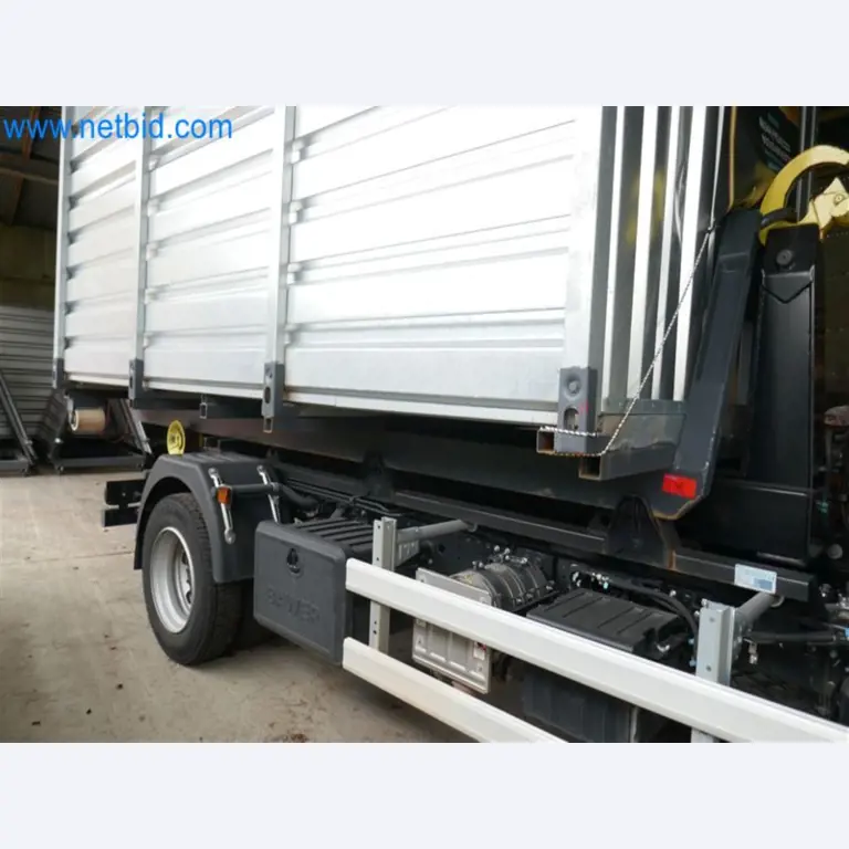 Konstrukcje fotowoltaiczne, narzędzia montażowe, maszyny budowlane-1