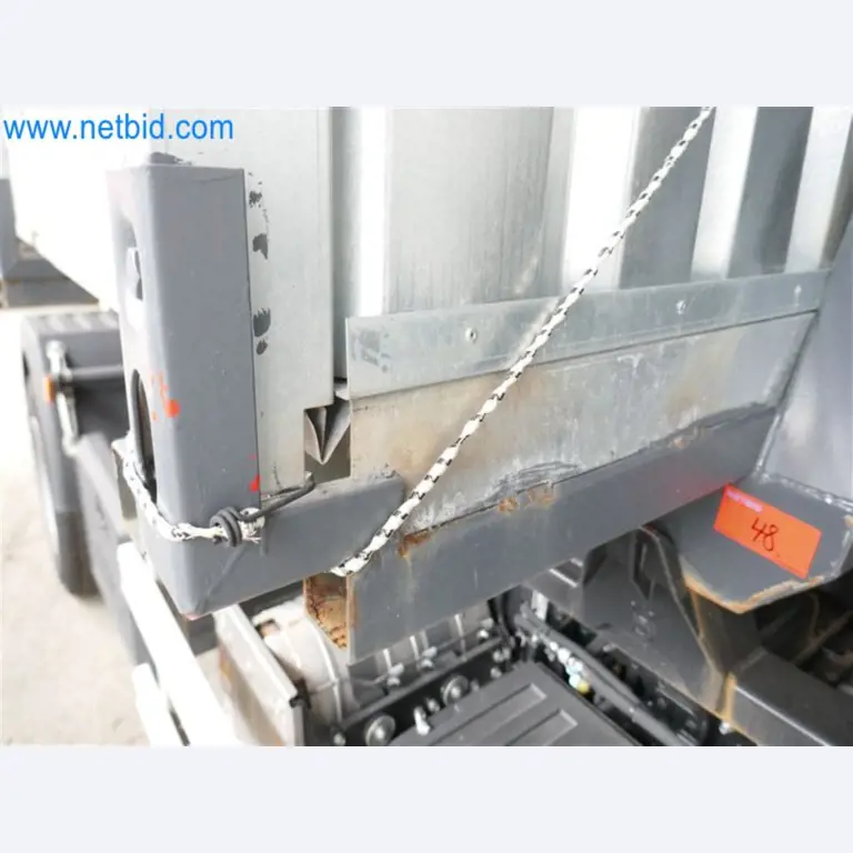 Konstrukcje fotowoltaiczne, narzędzia montażowe, maszyny budowlane-2