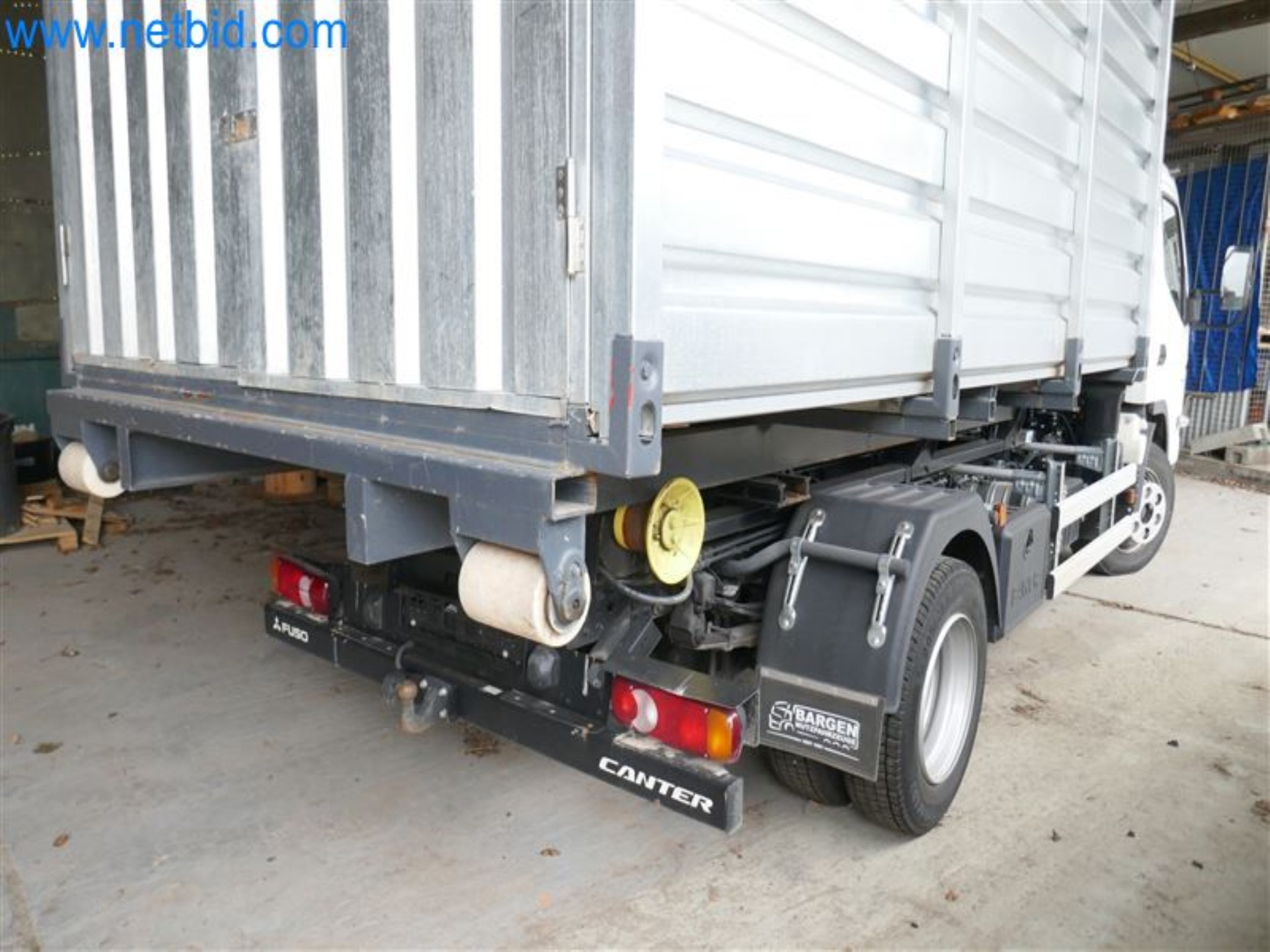 Konstrukcje fotowoltaiczne, narzędzia montażowe, maszyny budowlane-3