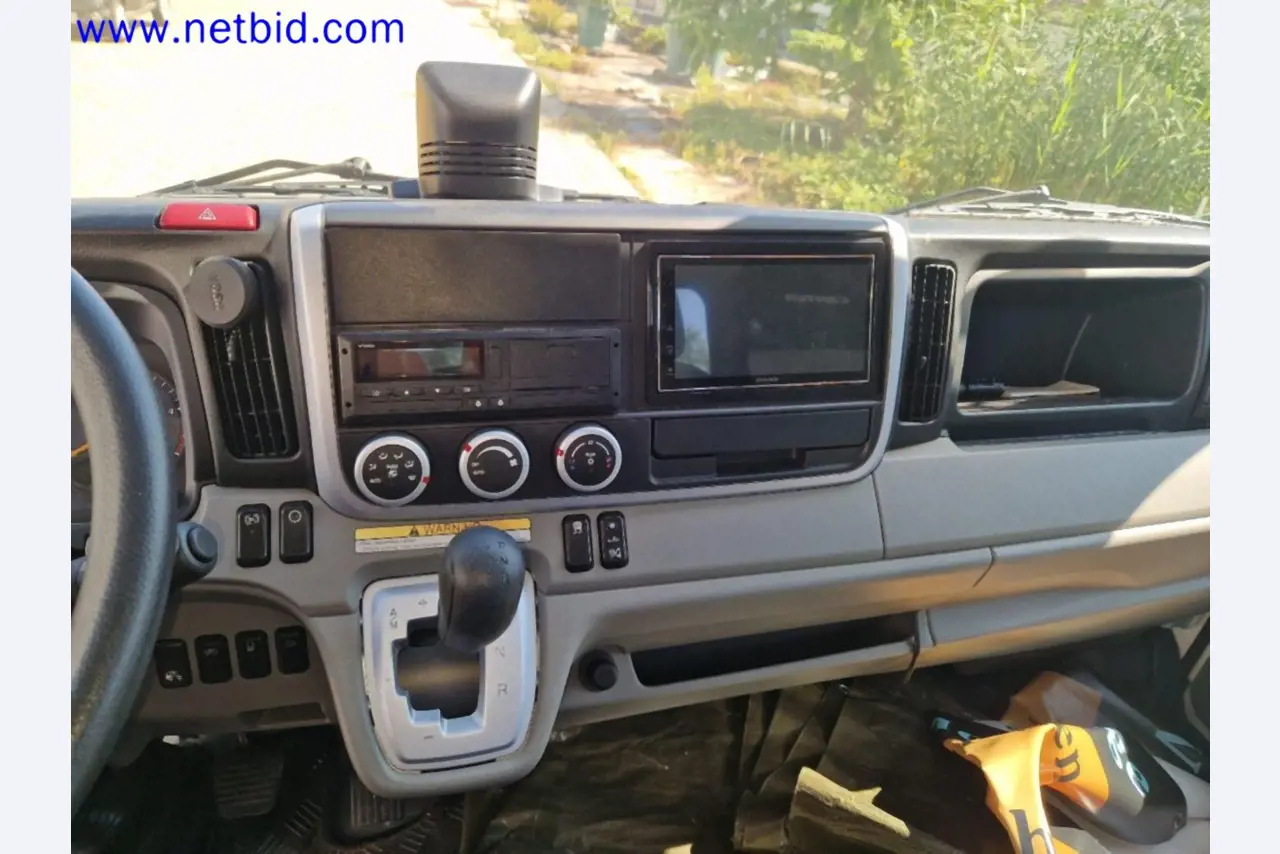 Fotovoltaické konstrukce, montážní nářadí, stavební stroje-12