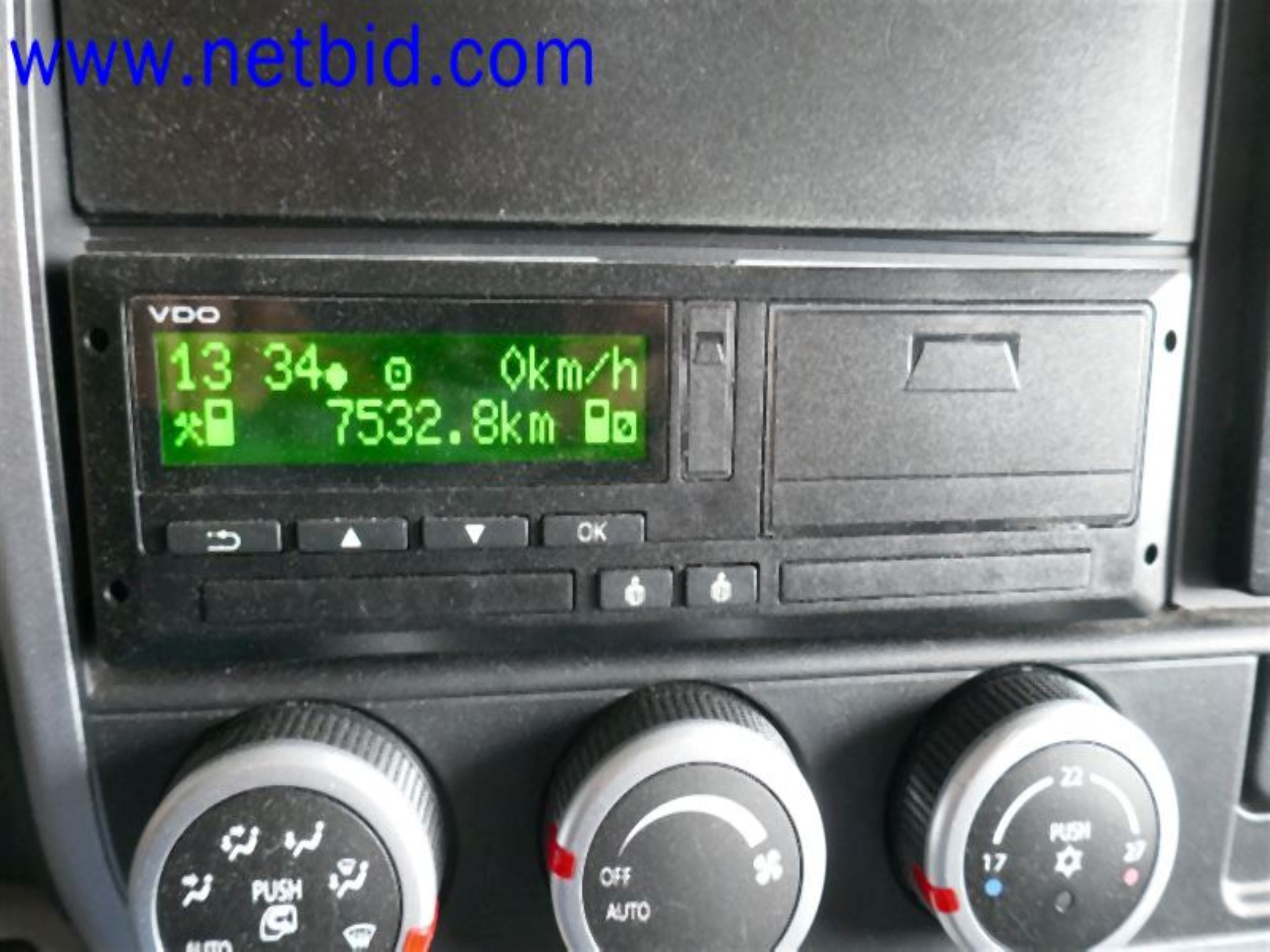 Fotovoltaické konstrukce, montážní nářadí, stavební stroje-15