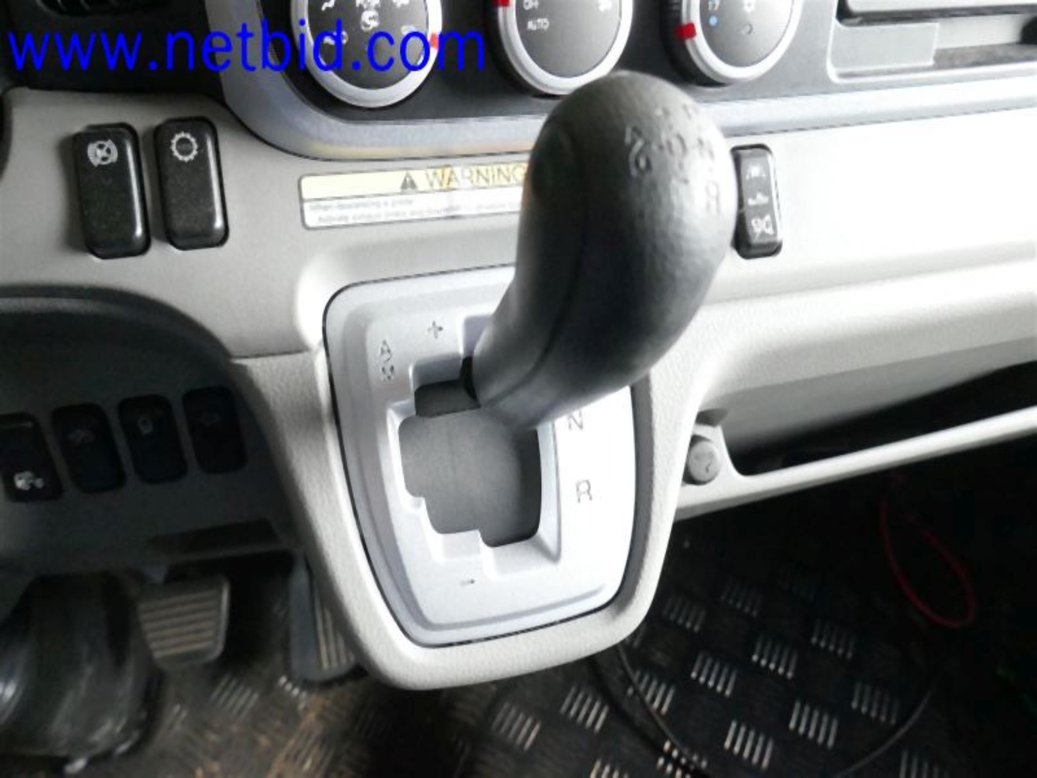 Fotovoltaické konstrukce, montážní nářadí, stavební stroje-17