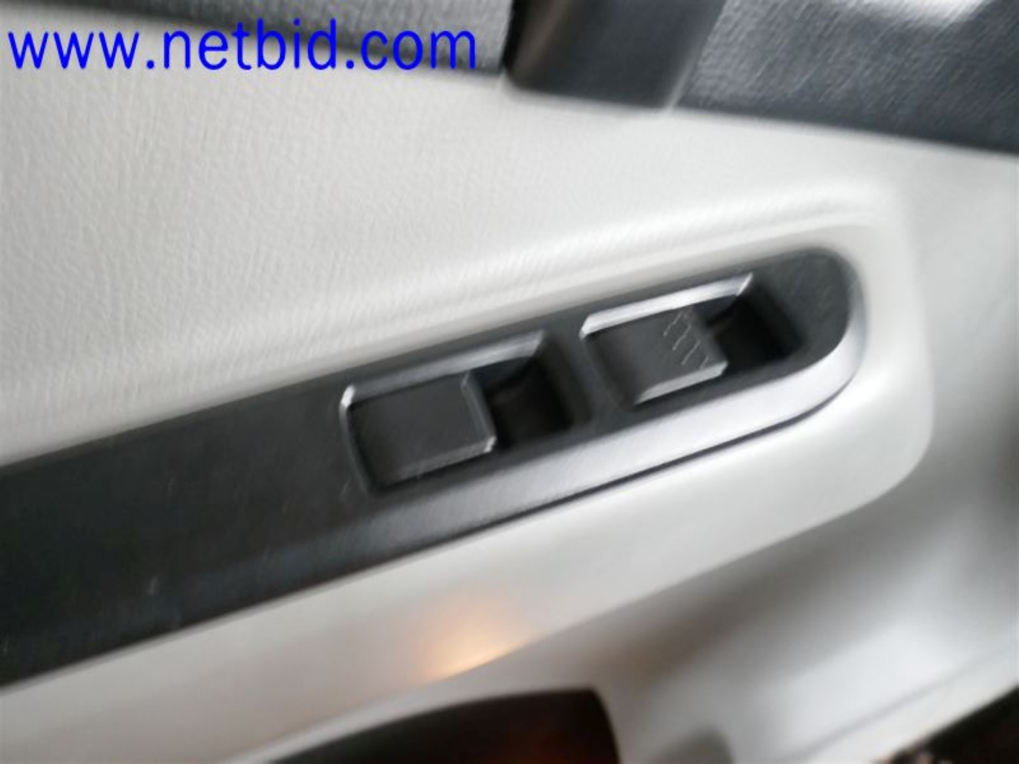 Fotovoltaické konstrukce, montážní nářadí, stavební stroje-19