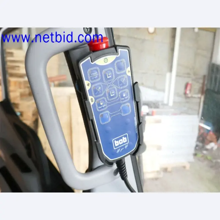 Fotovoltaické konstrukce, montážní nářadí, stavební stroje-21