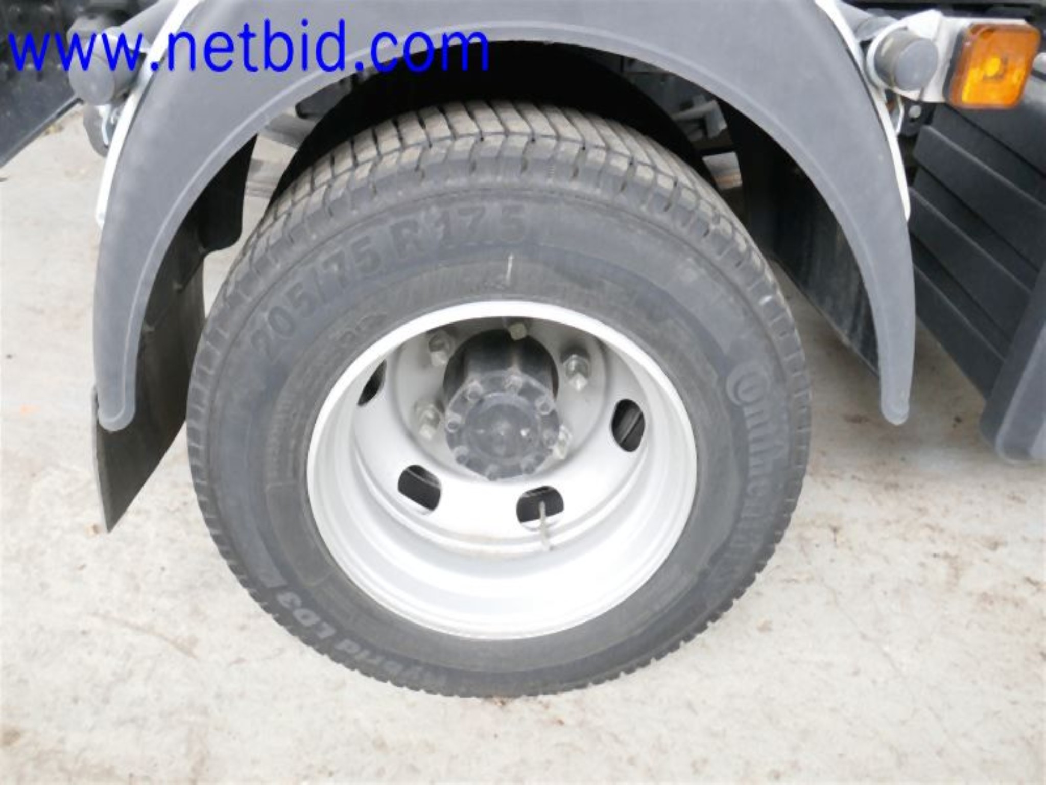 Fotovoltaické konstrukce, montážní nářadí, stavební stroje-25