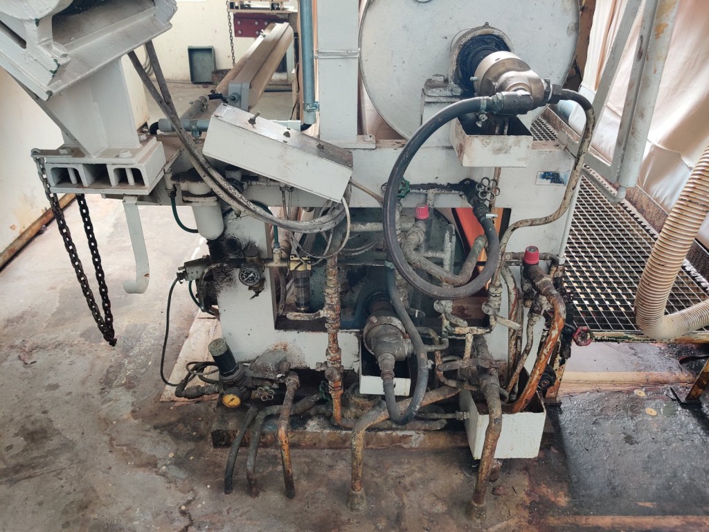 Cadre de tension, installation de postcombustion thermique et divers équipements mécaniques-34