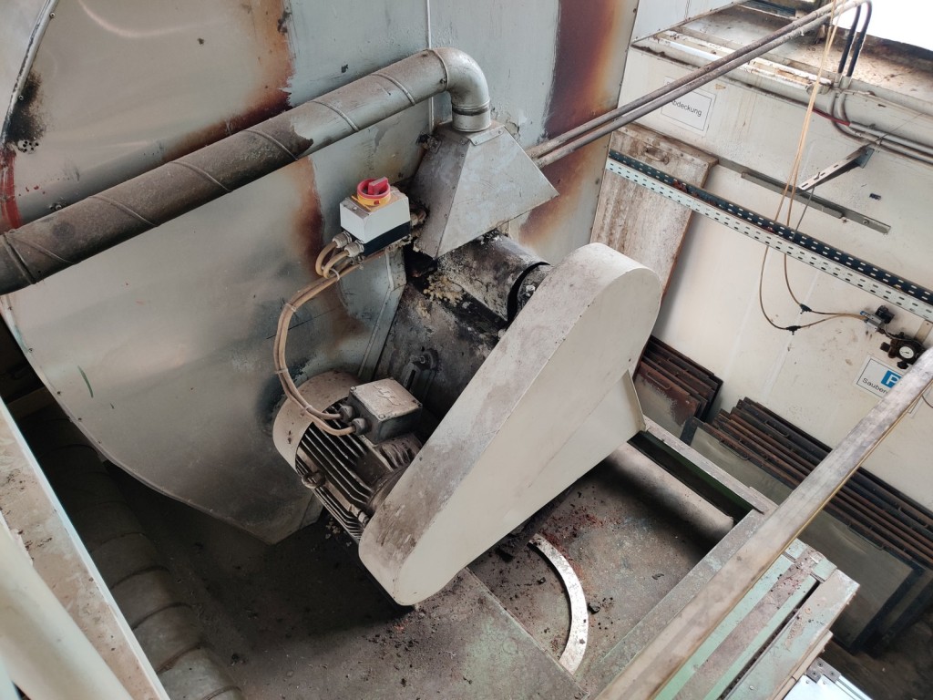 Cadre de tension, installation de postcombustion thermique et divers équipements mécaniques-46