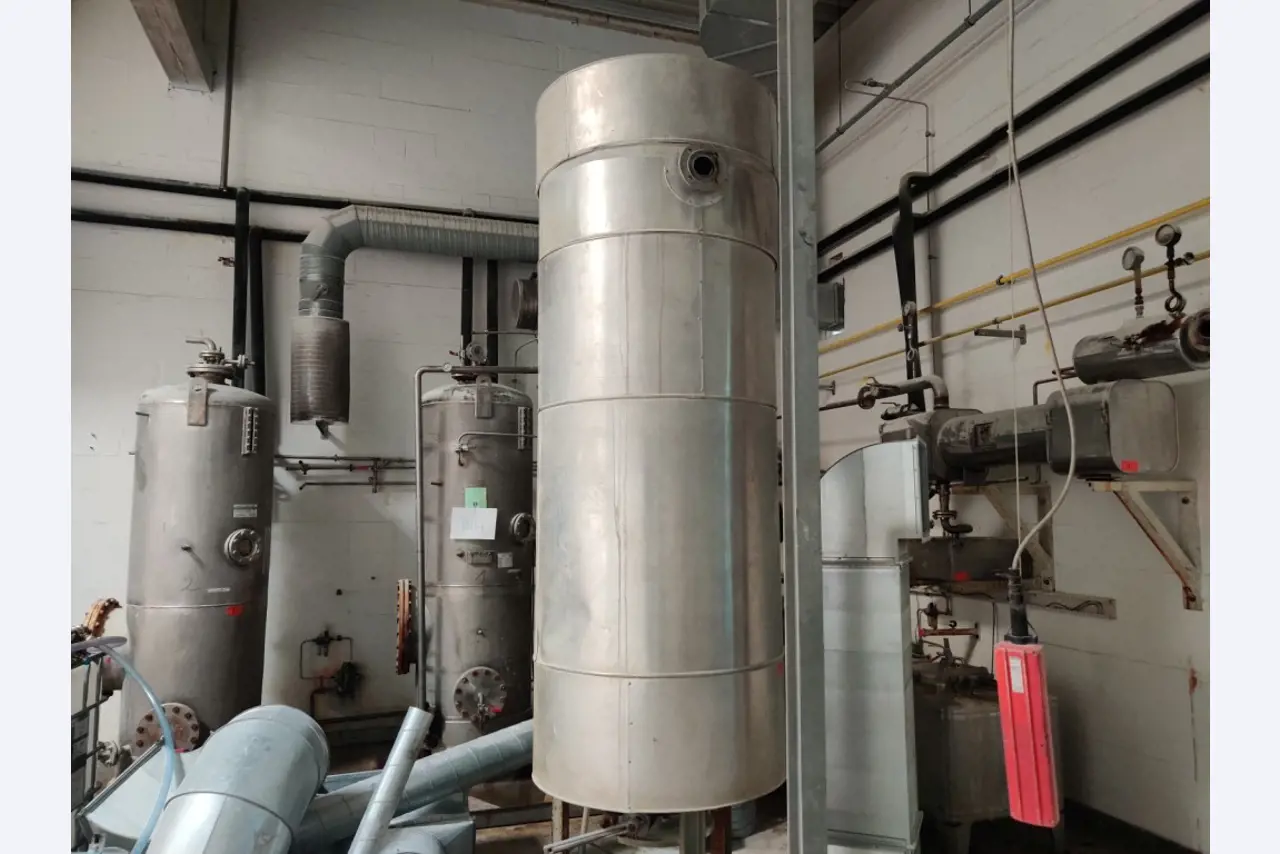 Bastidor del estator, sistema de postcombustión térmica y diversos equipos mecánicos-1