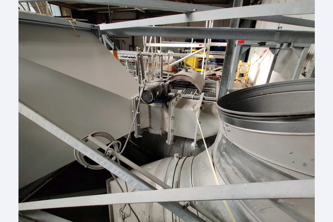 Bastidor del estator, sistema de postcombustión térmica y diversos equipos mecánicos-7