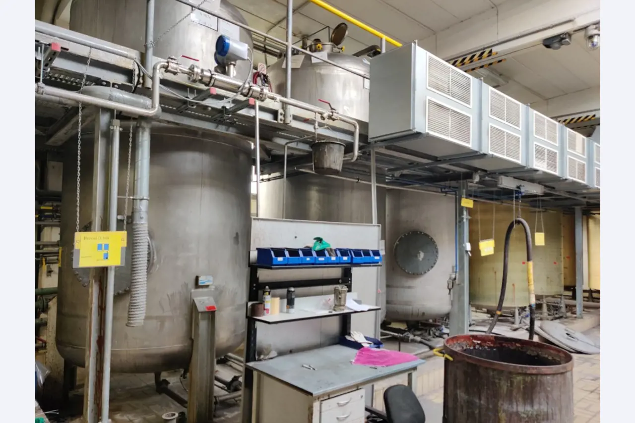 Cadre de tension, installation de postcombustion thermique et divers équipements mécaniques-22