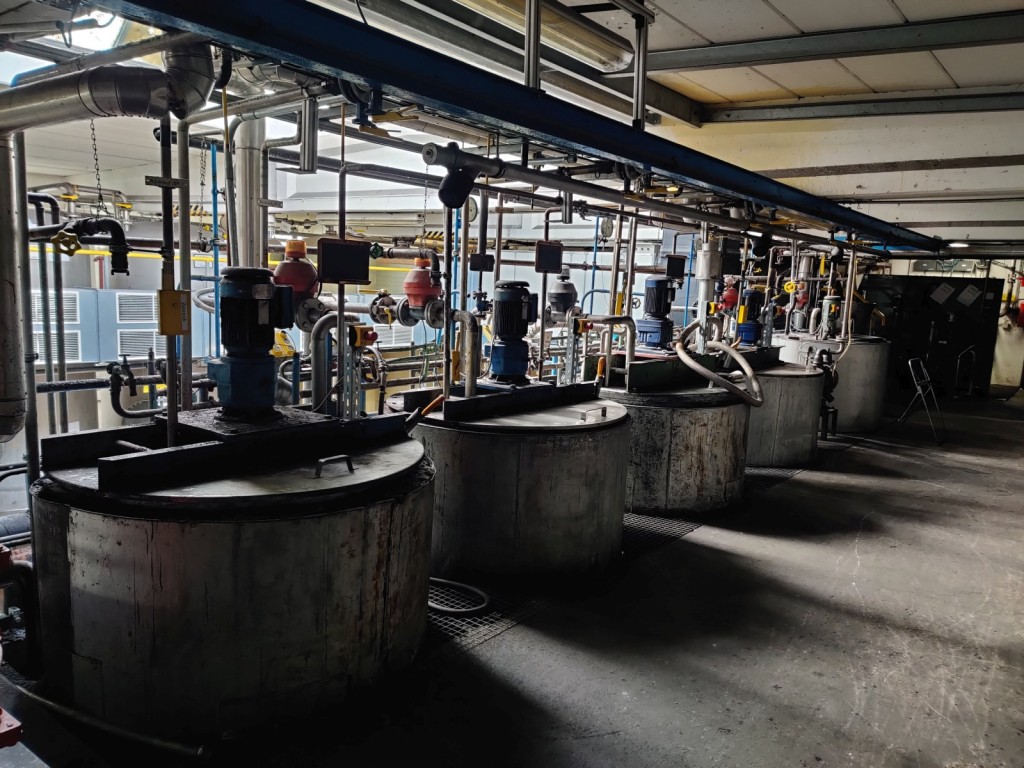 Cadre de tension, installation de postcombustion thermique et divers équipements mécaniques-27